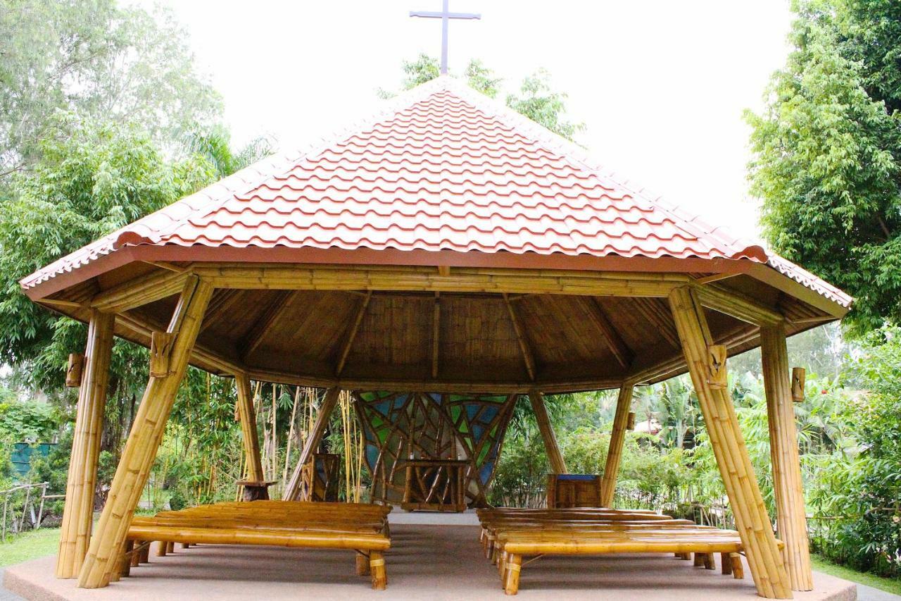 Nature'S Village Resort バコロ エクステリア 写真